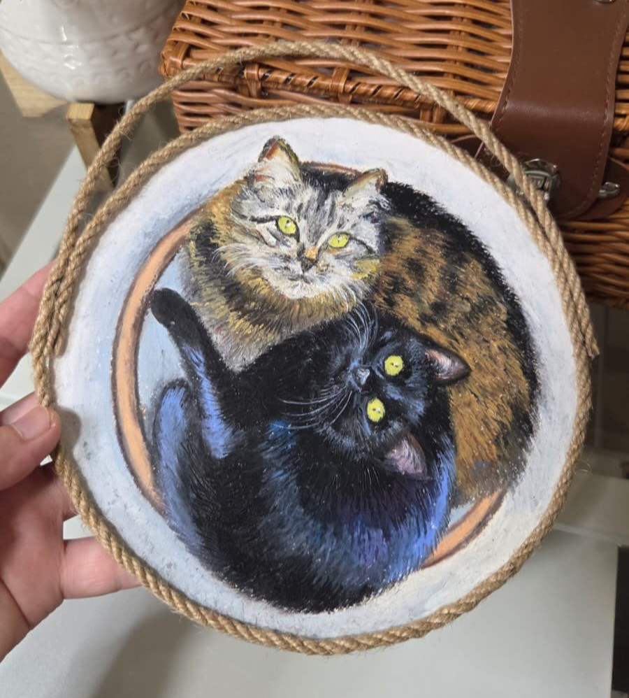 Original Fluffy Cats Oil Pastel Colored Pencils Hand-Painted Round Paper 7 Inch
