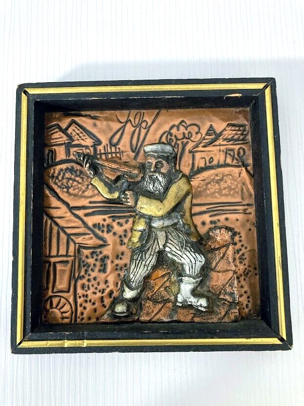 Vintage Engraved Old man Music Painting Decorative Metal Wood Resin Statue Frame