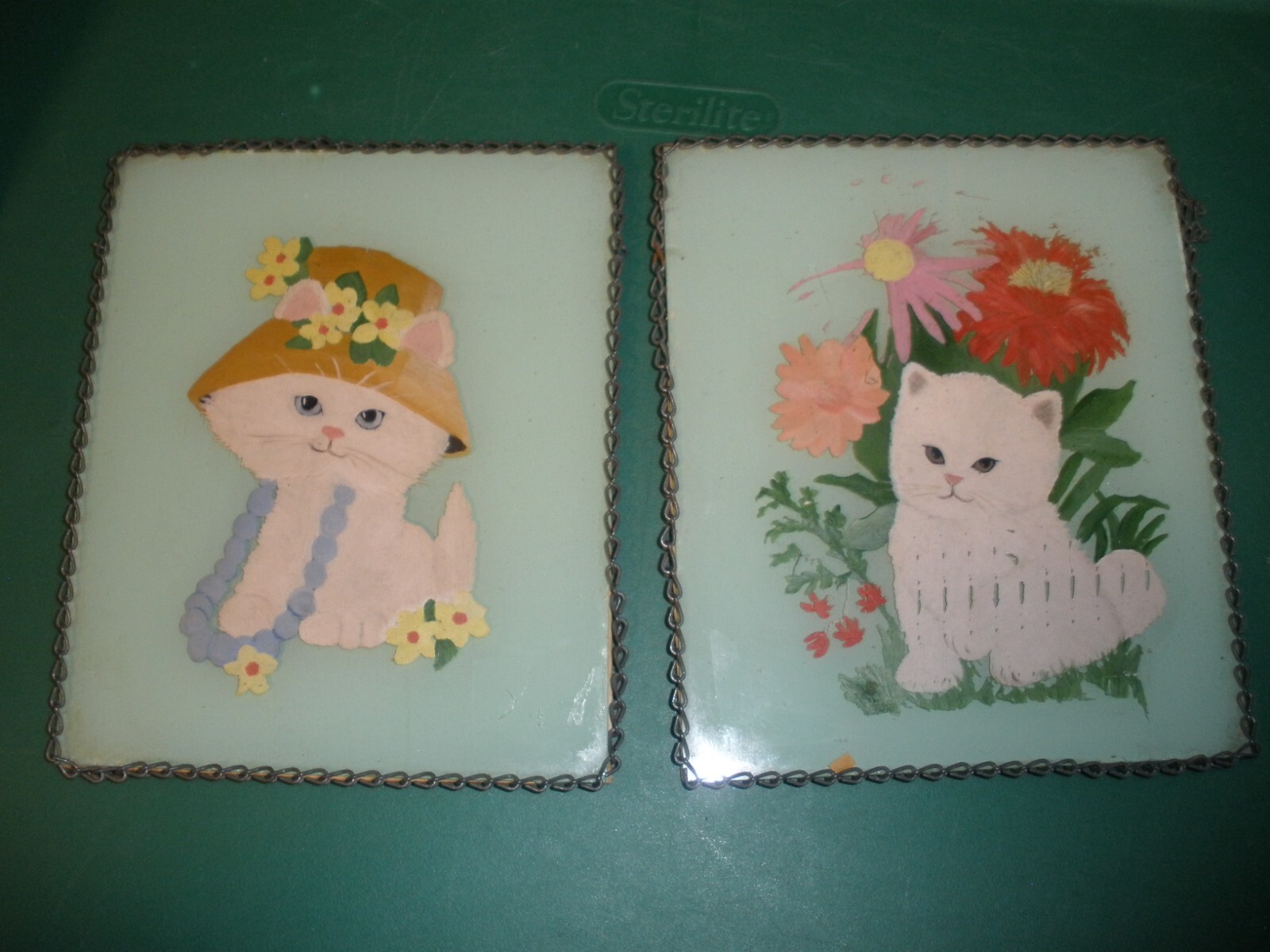 Lot of 2 Hand Painted Cat Picture on Glass Wall Decor Painting 6″x7″ (O78)