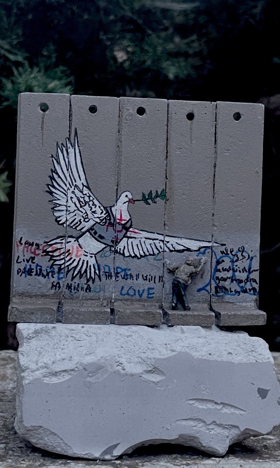 Banksy Peace Dove Wall Fragment COA Walled Of Hotel Authentic Art